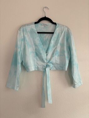 SANTAL Size L Light Blue White Tie Front Cropped Button Down Long Sleeve Blouse